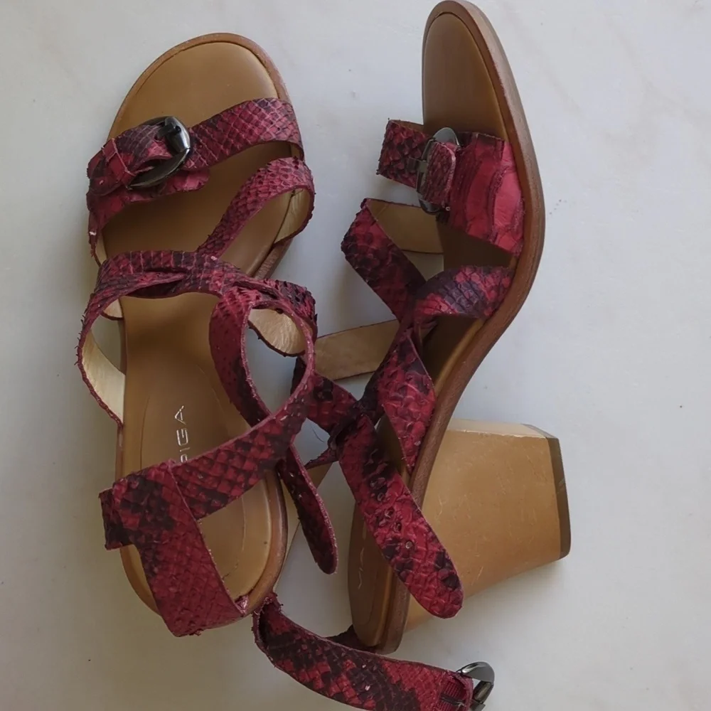 Via Spiga Red Snake Print Boho Leather Wooden Block Heel Comfy Sandals Sz 8.5